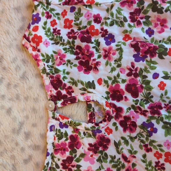 Crazy8 floral blouse Size (5-6) - Picture 4 of 4